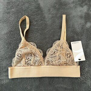 NWT Lively Lace Bra Bralette Women's size XS Toasted Almond Tan